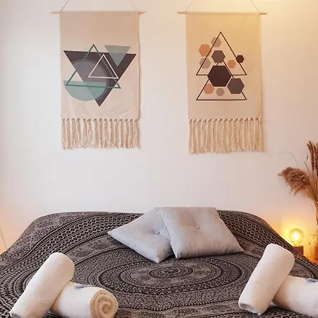 Aan Zee Guest house 4*